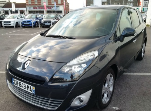 Left hand drive RENAULT GD SCENIC 1.6 DCI (130BHP) INITIAL 7 SEATS FRENCH REGISTERED